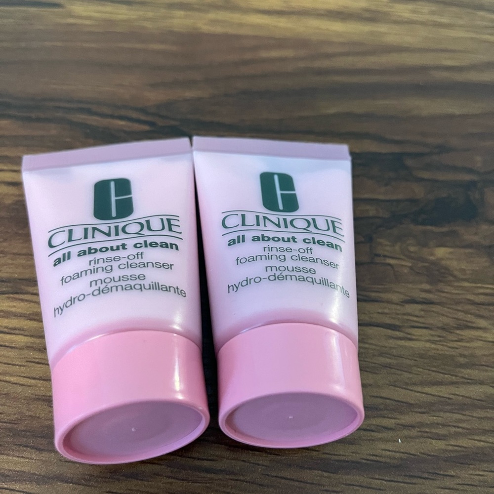 2 Clinique All About Clean Foaming Cleanser